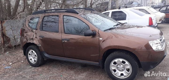 Renault duster Капот