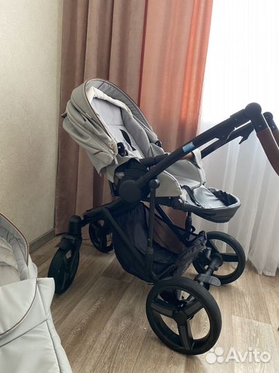 Коляска 2 в 1 aroteam эко кожа
