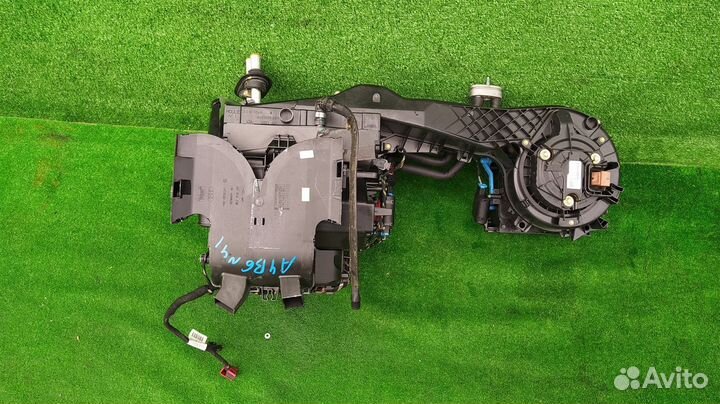 Печка салона в сборе Audi A4 B6 BDV 2004