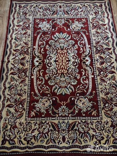 Дивантеки, накидки на диван и кресло