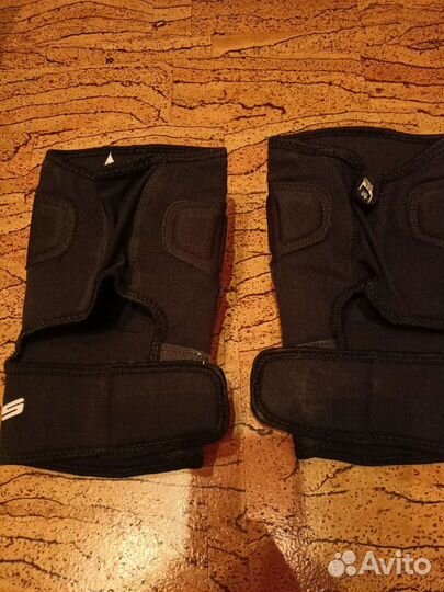 Мото наколенники бу