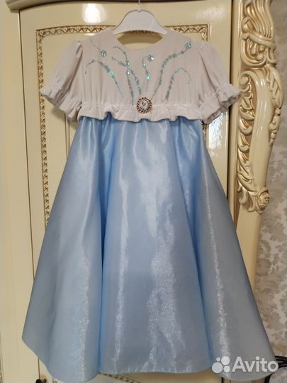 Платье нарядное 104-110 холодное сердце