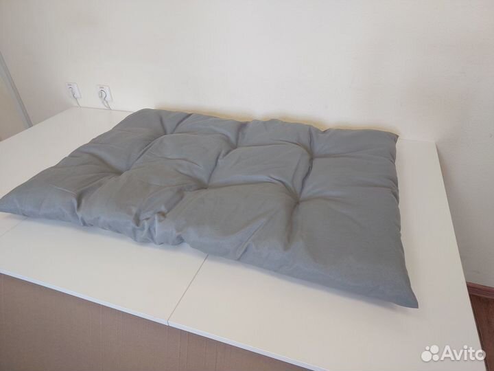 Мягкая лежанка для кошек и собак