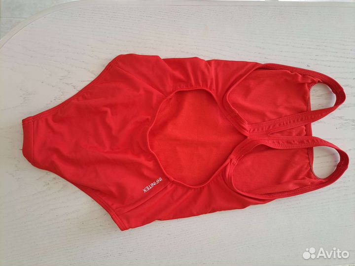 Купальник для девочки новый 116-122