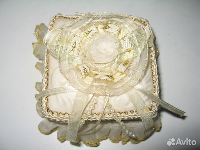 Шкатулка белая с кружевами