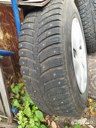 Laufenn I Fit Ice LW 71 205/65 R15 94T