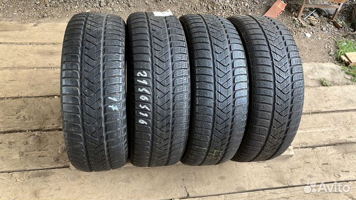 Pirelli Winter Sottozero 3 215/65 R16 H