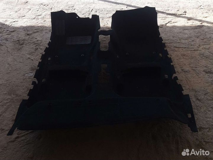 Ковёр пола Volkswagen Polo 5