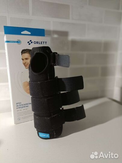 Артез Orlett WRS-308 на лучезапястье