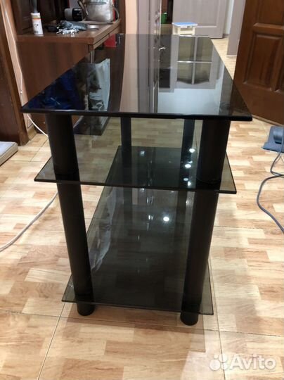 Стеклянная тумба