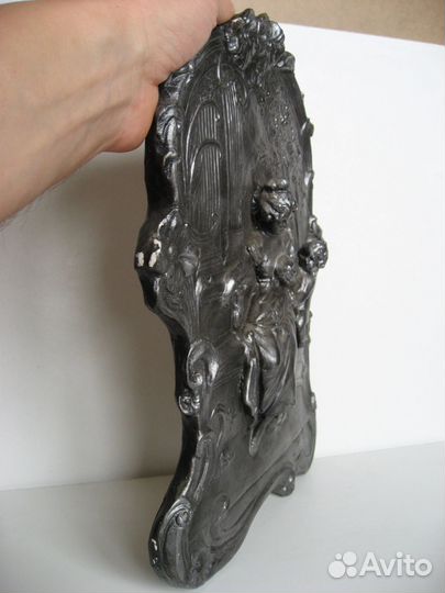 Гипсовое пано крашенное размером 32 х 24 см Б/У