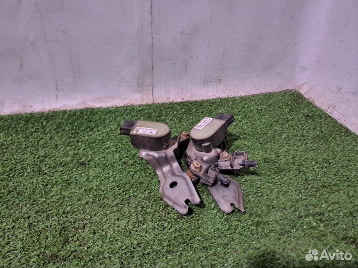 Датчик высоты дорожного просвета Audi Q7 AL