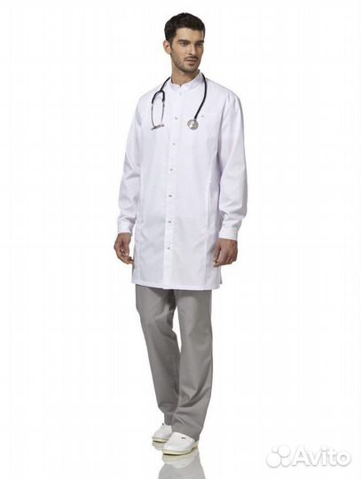 Белый медицинский халат мужской