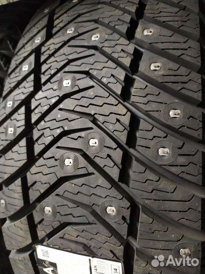 Yokohama Ice Guard IG65 215/60 R16