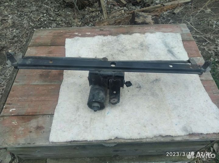 Трапеция дворников Ауди 100 с3 44