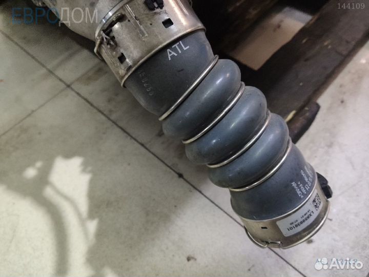 Патрубок интеркулер - турбина b57 на BMW G30 LCI s