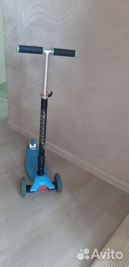 Самокат детский трехколесный