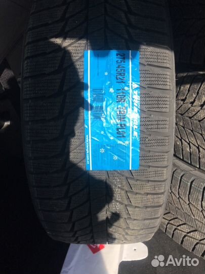 Triangle PL01 275/45 R21