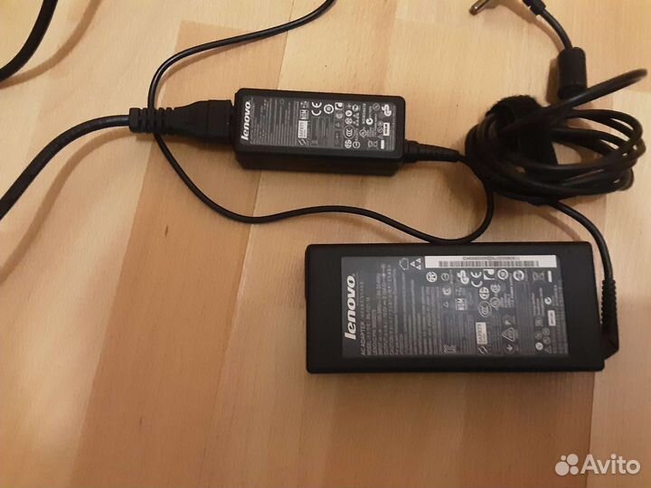 Зарядное устройство