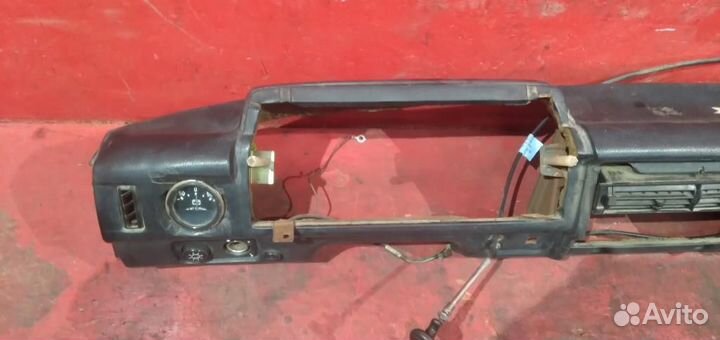 Нива торпедо карбюраторная Ваз 21213 с трещинами