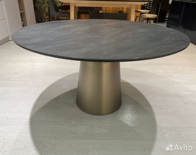 Итальянский Обеденный стол Yoda Keramik от Cattela