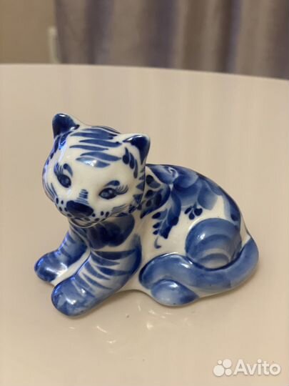 Форфоровая статуэтка Гжель