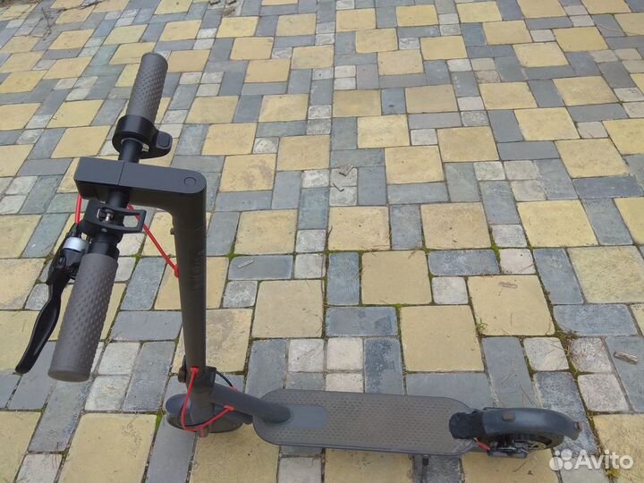 Электрический самокат Mankeel