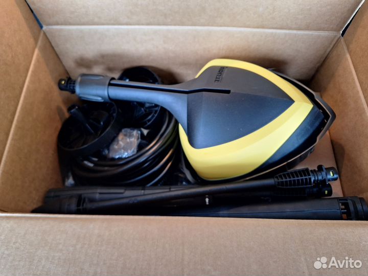 Karcher K4 compact UM, 2 фрезы плюс щетка