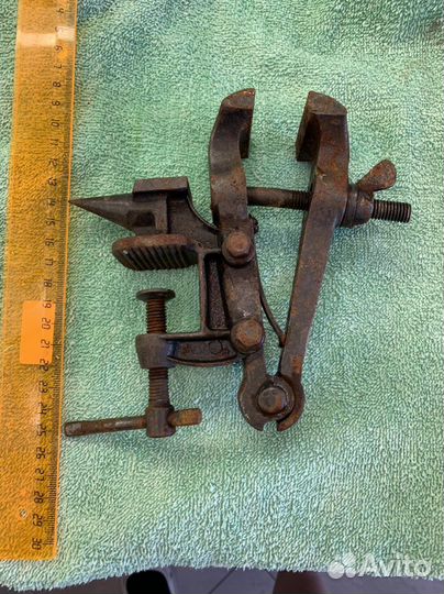 Тиски с наковальней СССР