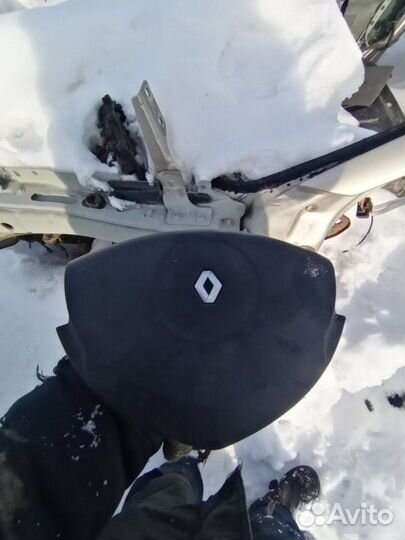 Подушка безопасности в руль Renault Megane 2005