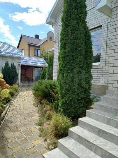 Дом 254 м² на участке 8,3 сот.