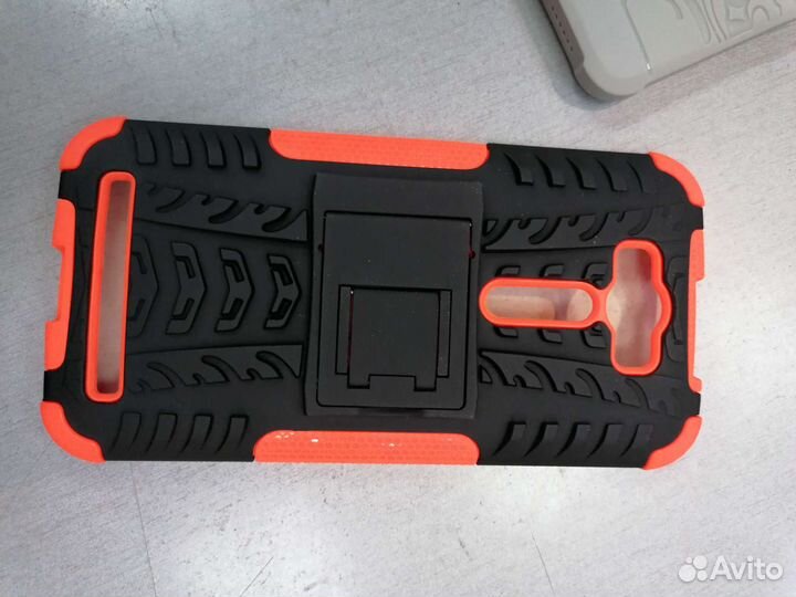 Чехол на сотовый телефон