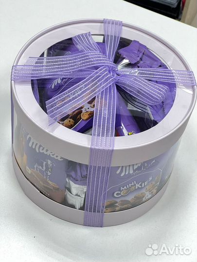 Подарочные боксы со сладостями