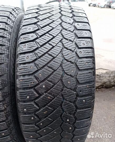 Gislaved Nord Frost 200 235/55 R17 116Z