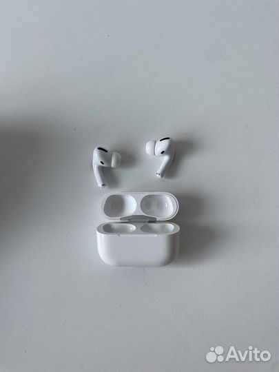 AirPods Pro оригинал (чехол в подарок)