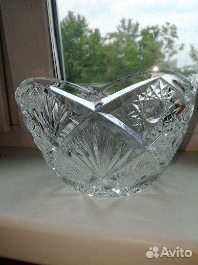 Ваза хрустальная
