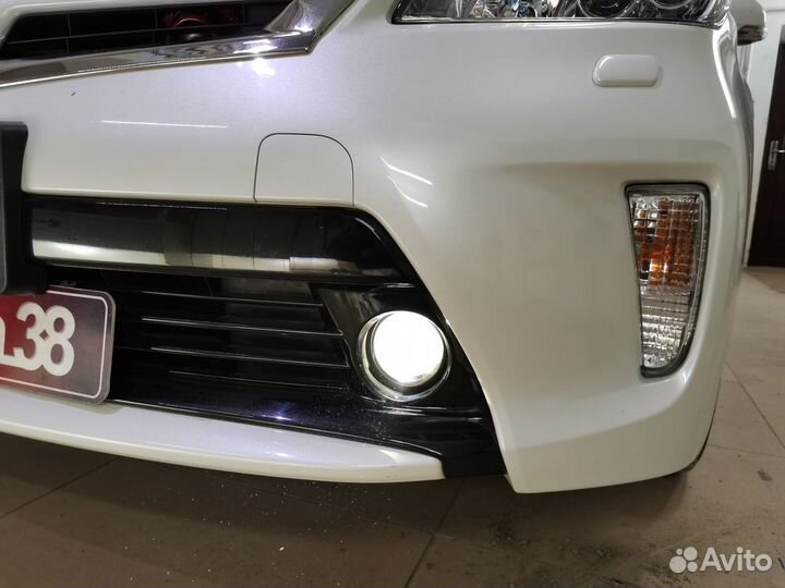 Toyota Prius Установка билед птф