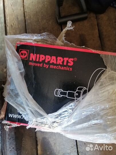 Запчасти на toyota rav4 30