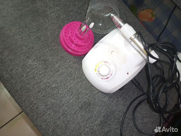 Аппарат для маникюра и педикюра
