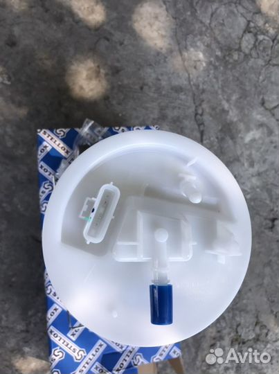 Насос топливный Ford Focus III 1.6