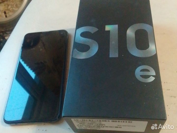 Телефон Samsung galaxy s10e 6/128гб