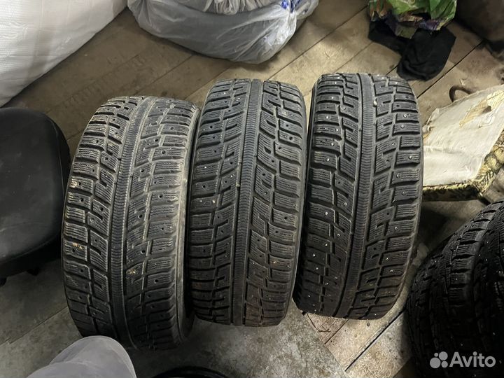 Kumho I'Zen KW22 215/50 R17