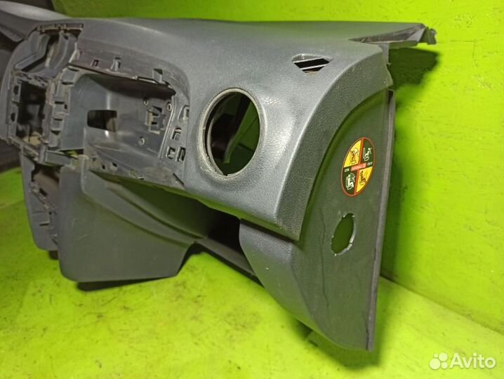 Торпедо Renault Sandero 2 хэтчбек K4M2842 2015