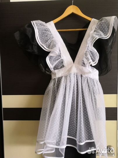 Белый школьный фартук