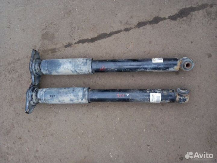 Амортизатор задний Volvo V70