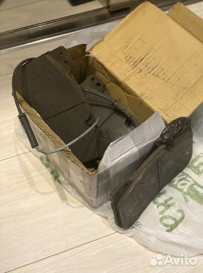 Колодки передние BMW M5 F90 оригинальные