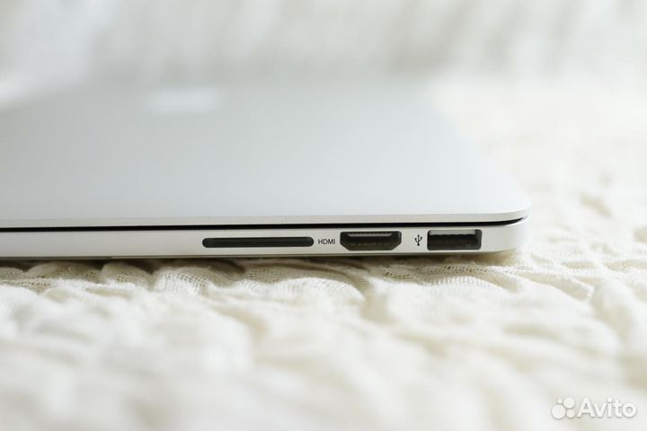 Mac Book Pro 15.4inch Retina Mid 2012 2.3Ghz Intel