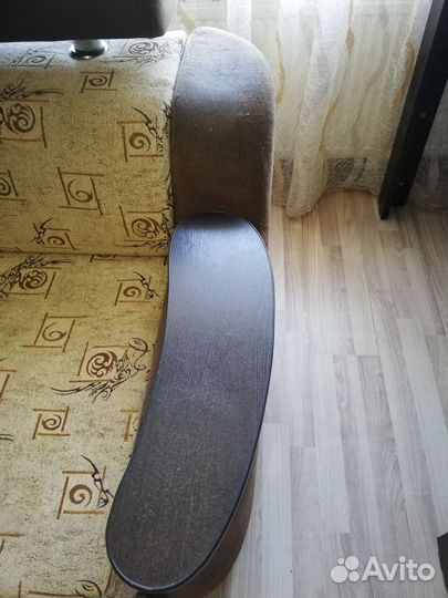 Продам угловой диван бу