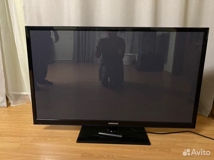 Плазменный телевизор samsung