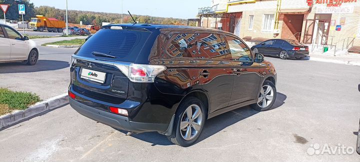 Mitsubishi Outlander 2 CVT, 2012, 117 000 км